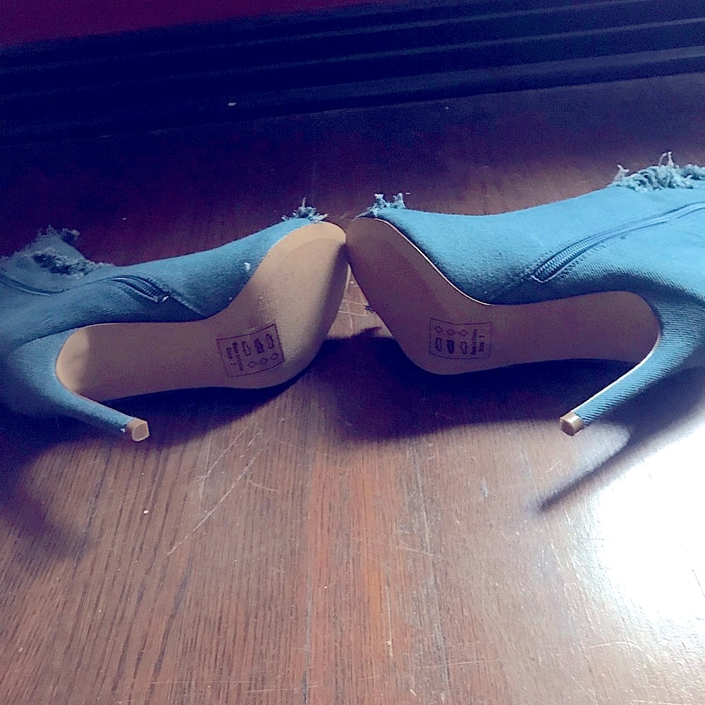 Brand new denim heel distressed heels - Picture 5 of 8